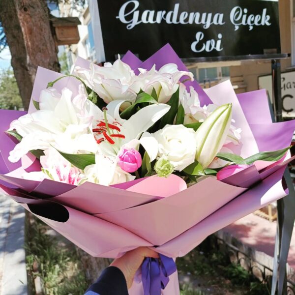 Lilyum Buketi